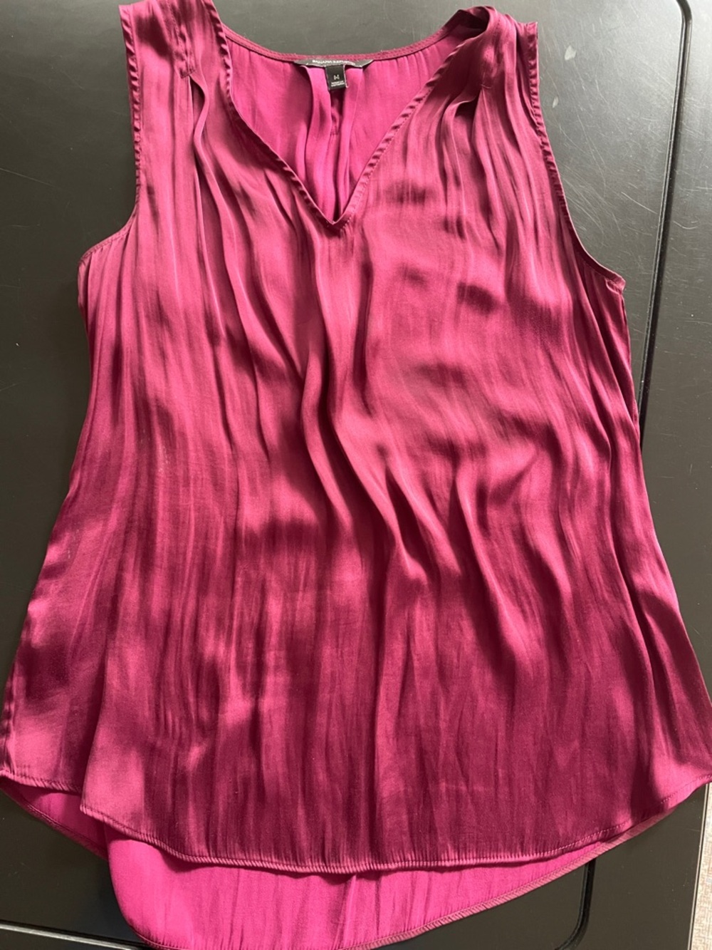 Banana Republic Sleeveless V-Neck Camisole in burgundy